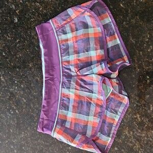 Lululemon Speed Shorts 2.5"